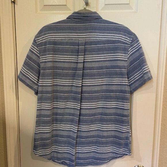 Old Navy Men's SLIM fit shirt; size LARGE - Great condition - Picture 3 of 3